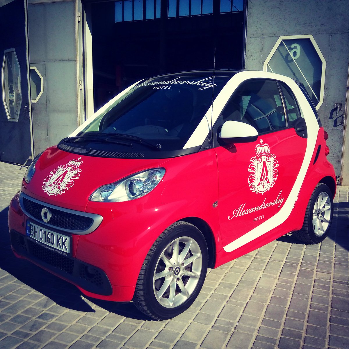 Брендирование коммерческого авто